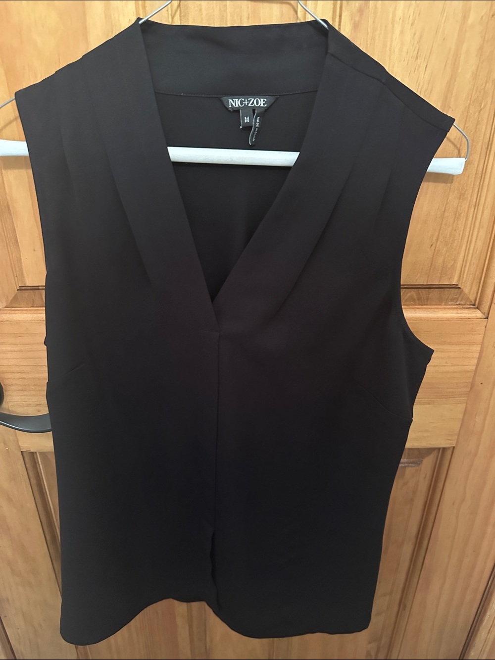 NIC+ZOE Black V-Neck Sleeveless Top